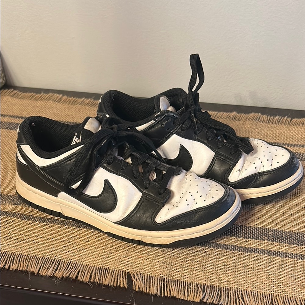 [Nike] Black and White Dunk Low Sneakers - Size 7
